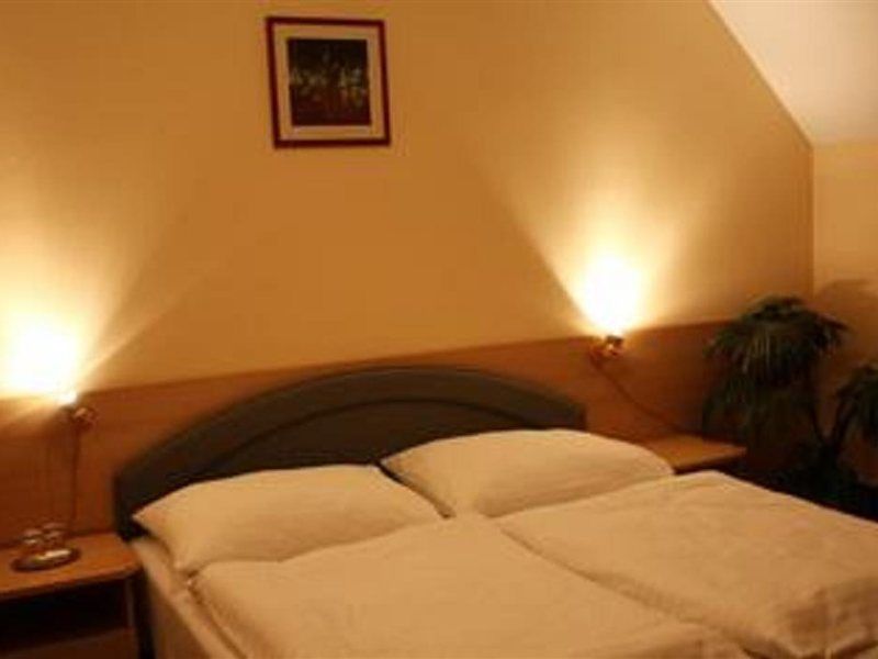 Teledom Hotel Košice Extérieur photo