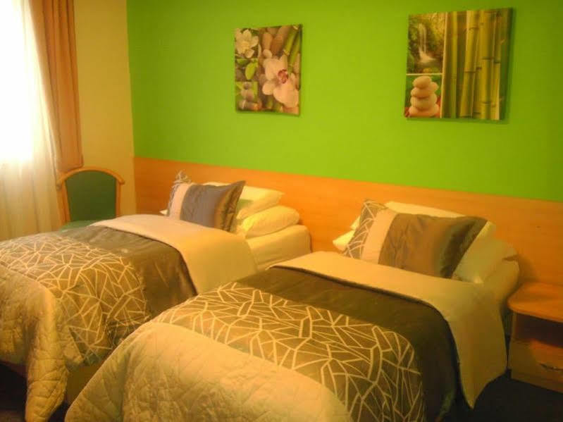 Teledom Hotel Košice Extérieur photo
