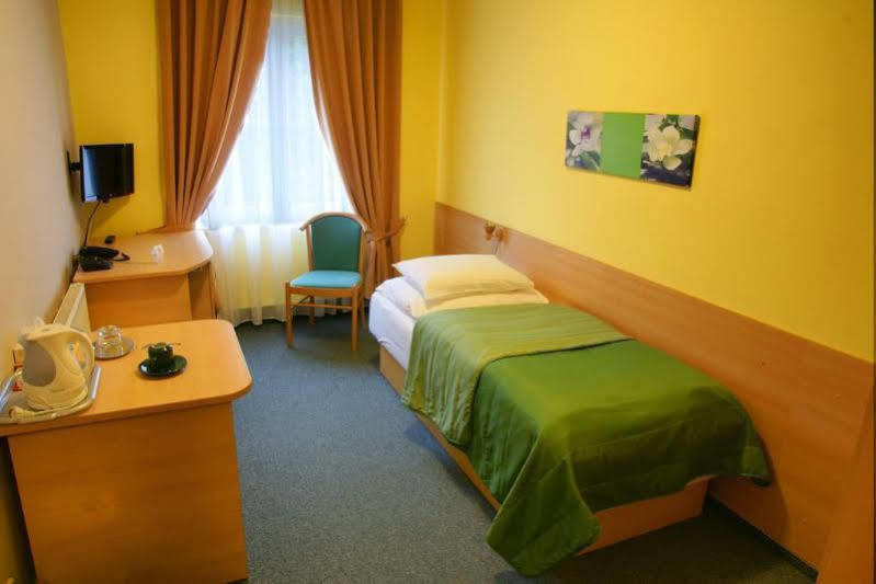 Teledom Hotel Košice Extérieur photo